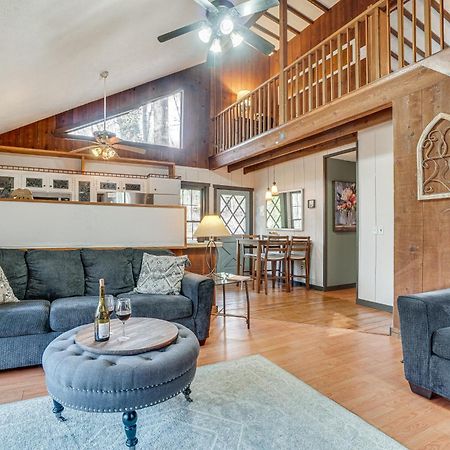 Charming Cabin With Fire Pit And Decks About 7 Mi To Helen Sautee Nacoochee Exteriér fotografie