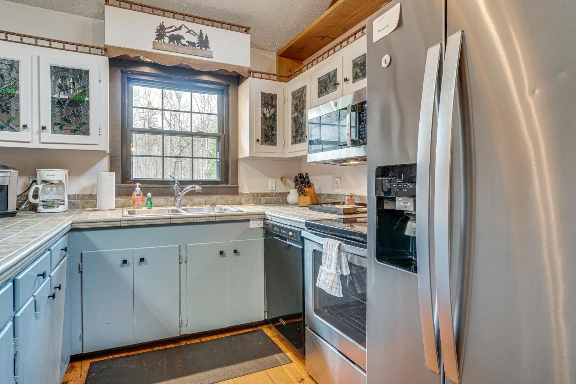 Charming Cabin With Fire Pit And Decks About 7 Mi To Helen Sautee Nacoochee Exteriér fotografie